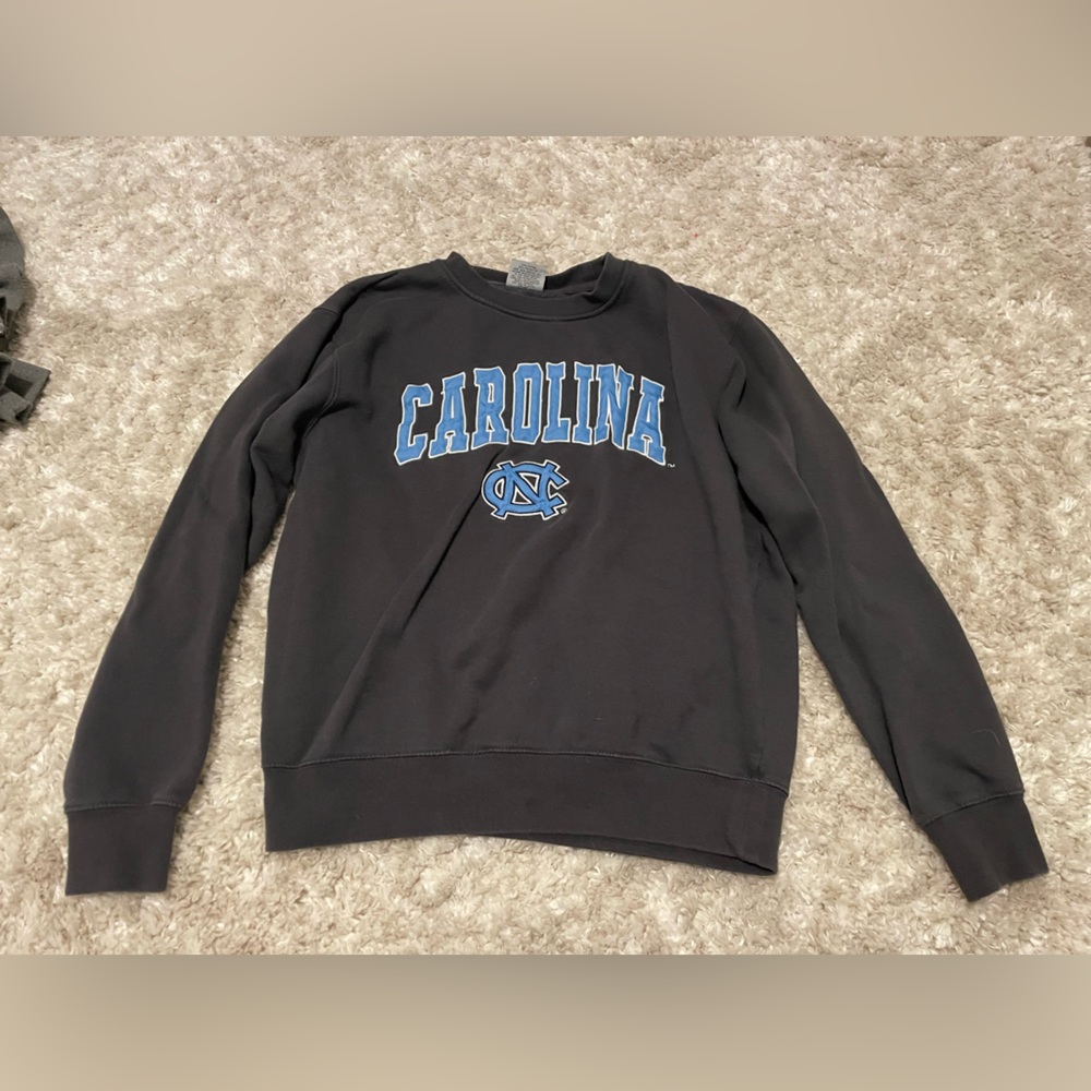 UNC sweatshirt